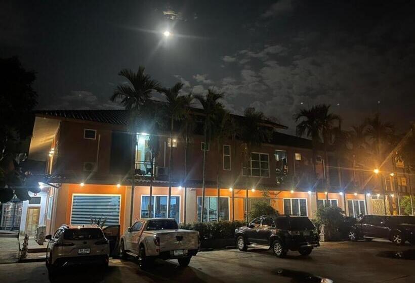 בית מלון כפרי Farmesland Resort & Spa