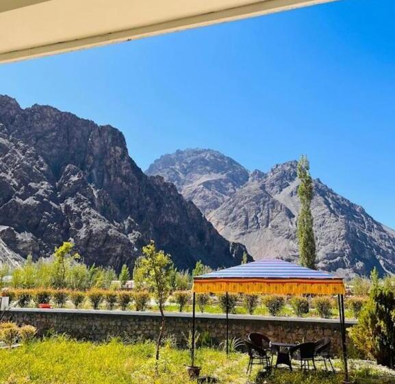 فندق Gyalpo House