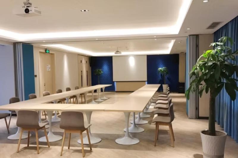 Отель Holiday Inn Shijiazhuang High Tech Zone, An Ihg
