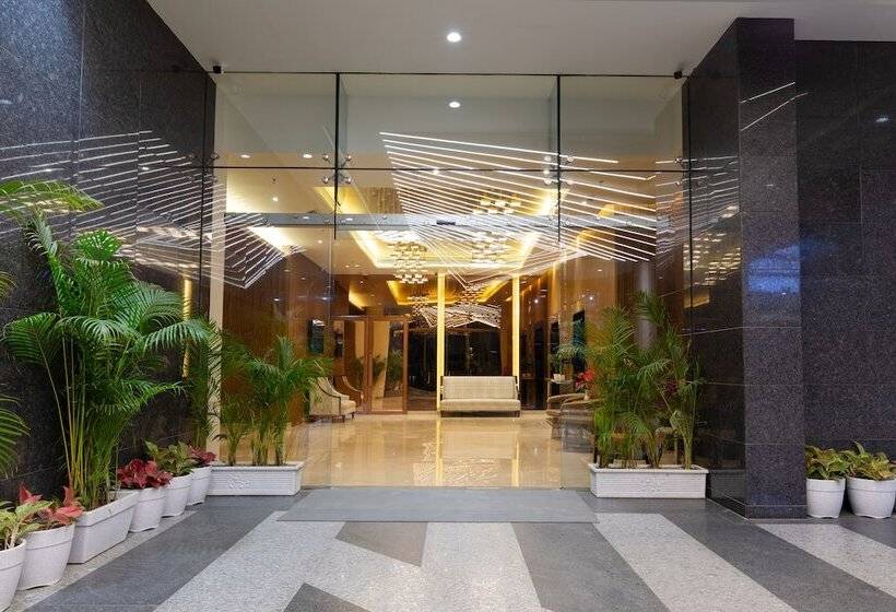 Отель Hometel Alambagh Lucknow A Sarovar