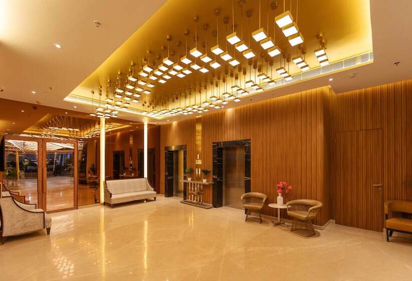 Отель Hometel Alambagh Lucknow A Sarovar