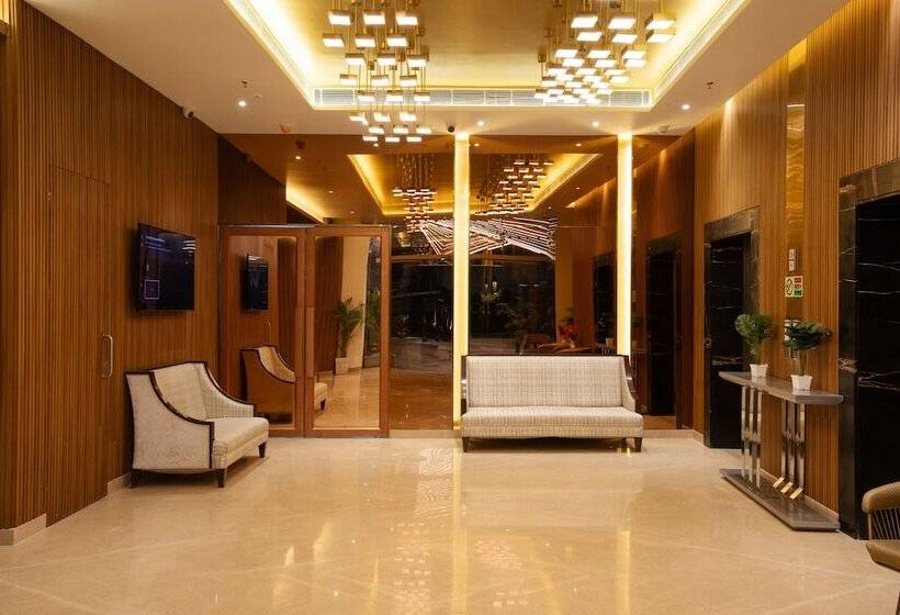 Отель Hometel Alambagh Lucknow A Sarovar