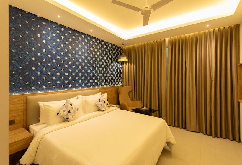 Отель Hometel Alambagh Lucknow A Sarovar