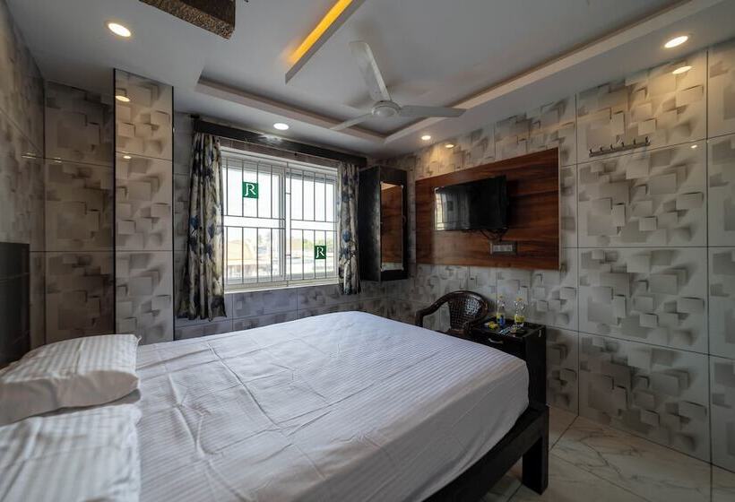 Отель Jr Grande