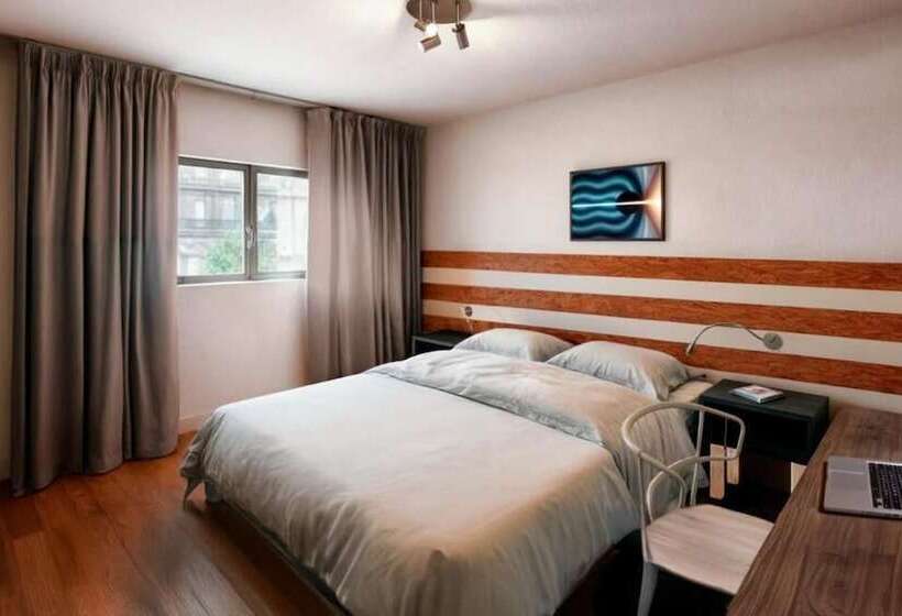 בית מלון כפרי Robson   Smart