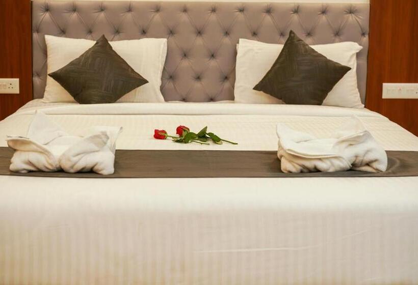 هتل Royal Plaza City