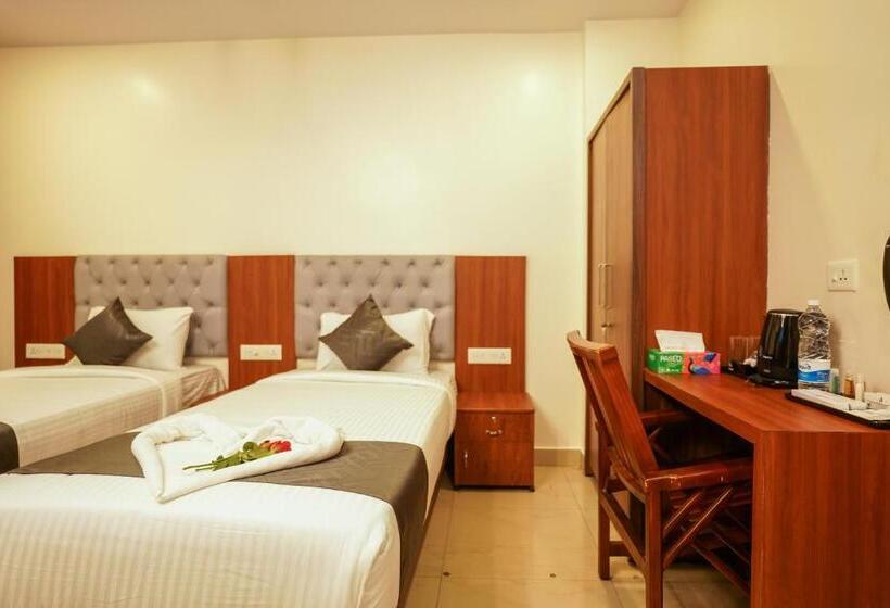 هتل Royal Plaza City