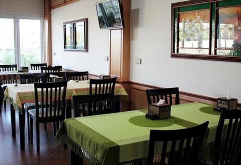 בית מלון כפרי Siamtara Palace