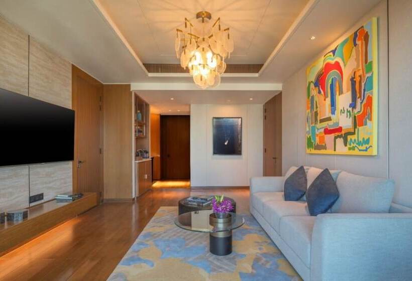 هتل Solaire Resort North