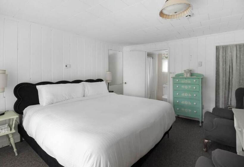 فندق Coho Inn & Motor Lodge