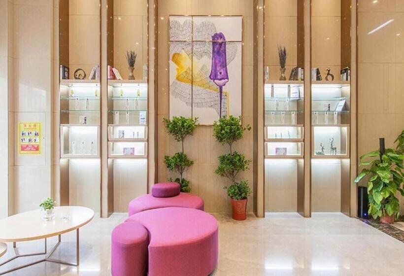 Lavande Hotel Wuhan Houhu Avenue Xingye Road