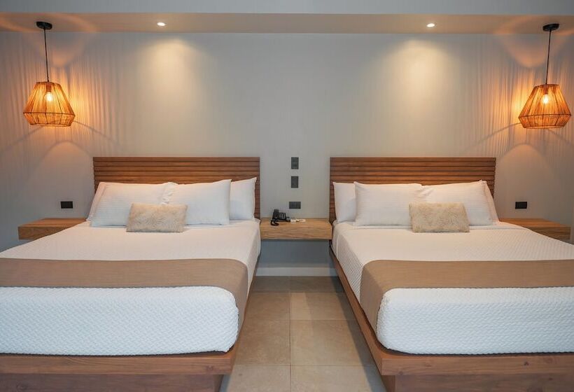 Mirasurf Hotel & Waves