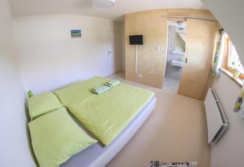 膳宿费 Penzion Tsport