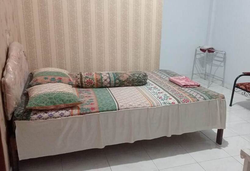 פנסיון Wisma Sederhana