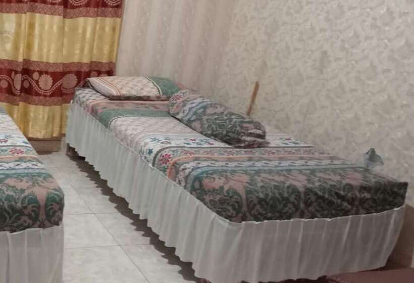 פנסיון Wisma Sederhana