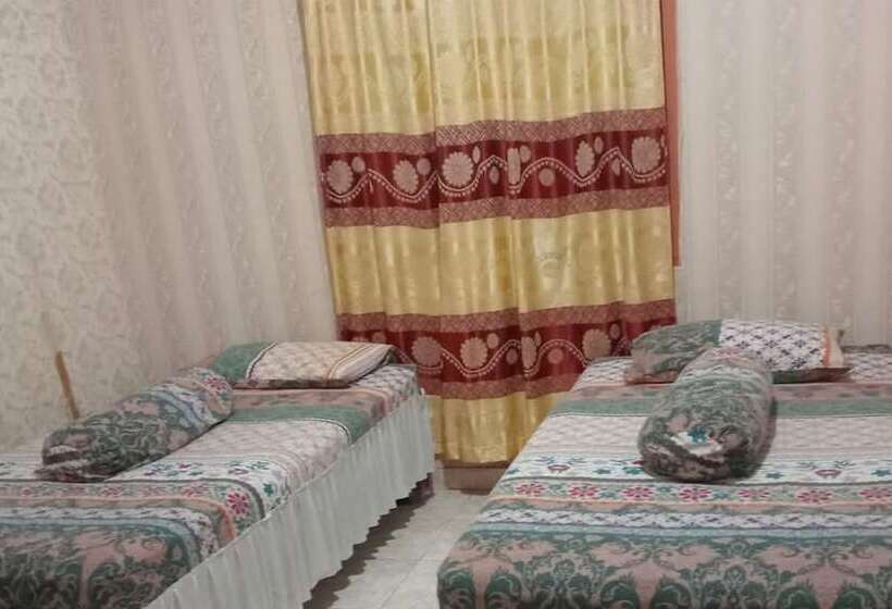 פנסיון Wisma Sederhana