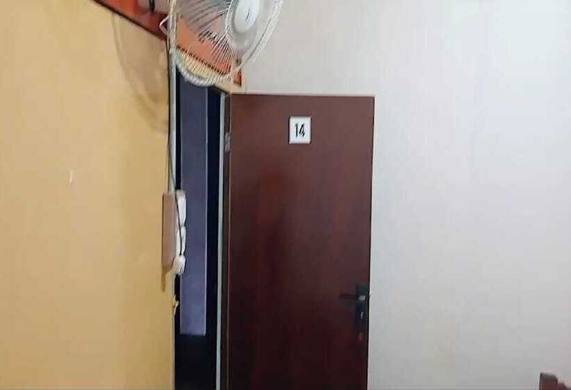 פנסיון Wisma Sederhana