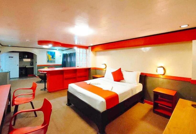 Reddoorz @ Hotel Dian Aparri