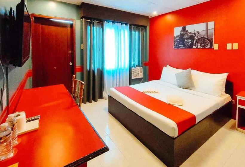 Reddoorz @ Hotel Dian Aparri