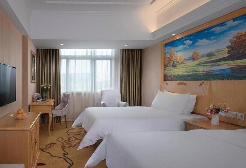 Vienna Hotel Jiangxi Shangrao Yiyang Railway Station Fangzhimin Avenue