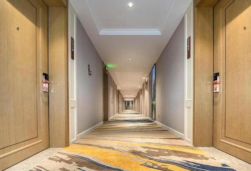 Vienna Hotel Tianjin Binhai New District Ocean High Tech Zone