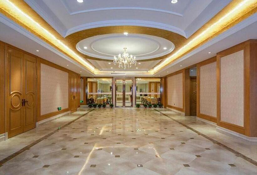 Vienna Hotel Zhengzhou Only Henan Movie Town