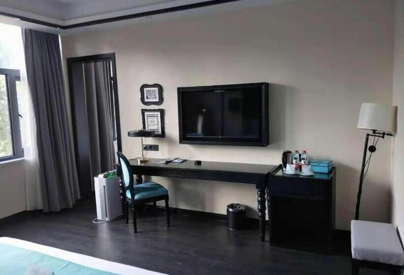 Xana Hotelle Zhengzhou Only Henan Movie Town