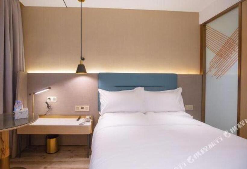 Zmax Hotels Shenzhen Lianhuacun Metro Station