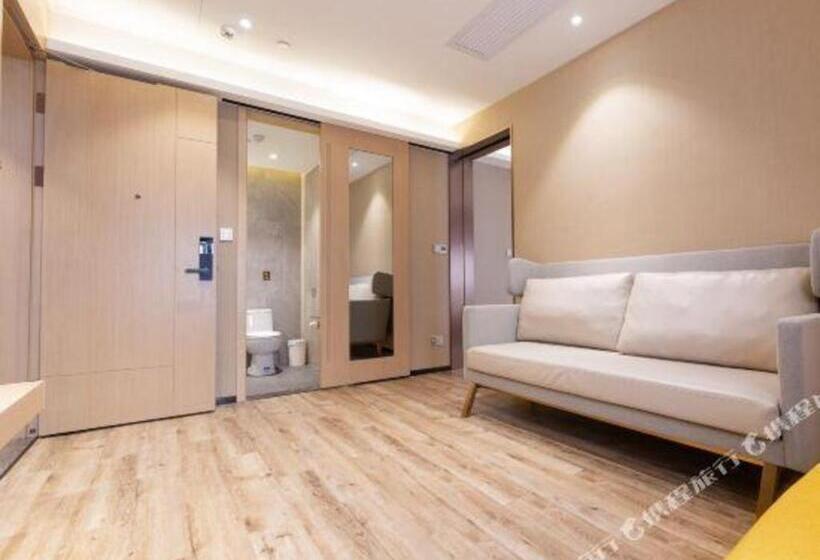 Zmax Hotels Shenzhen Lianhuacun Metro Station