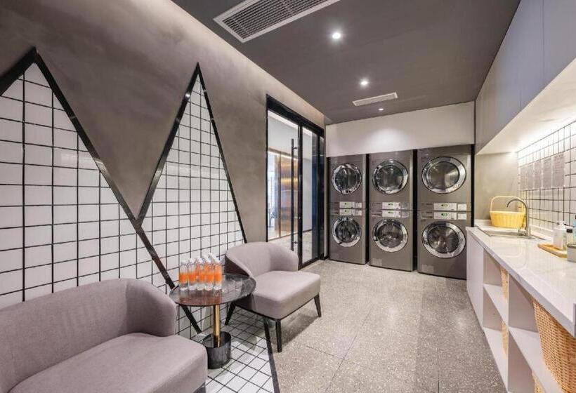 Atour Hotel Cixi Culture Commercial Zone