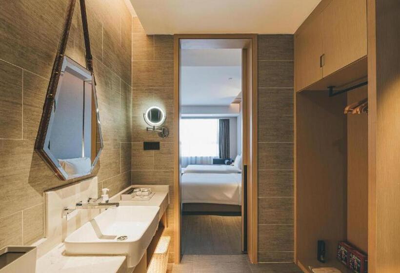 Atour Hotel Wenzhou Yueqing Nanhong Plaza