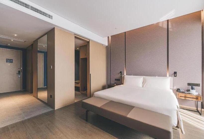 Atour Hotel Wenzhou Yueqing Nanhong Plaza