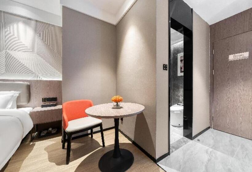 Borrman Hotel Deyang Wuzhou Square