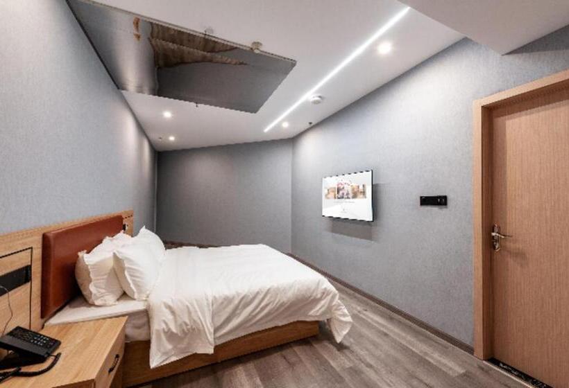 Borrman Hotel Jiangyin Zhouzhuang