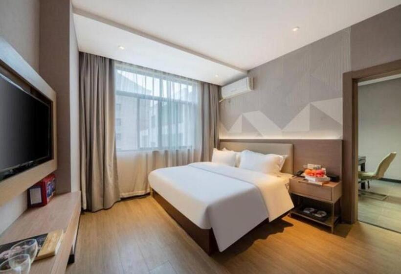 Borrman Hotel Xiantao Wushang Gymnasium