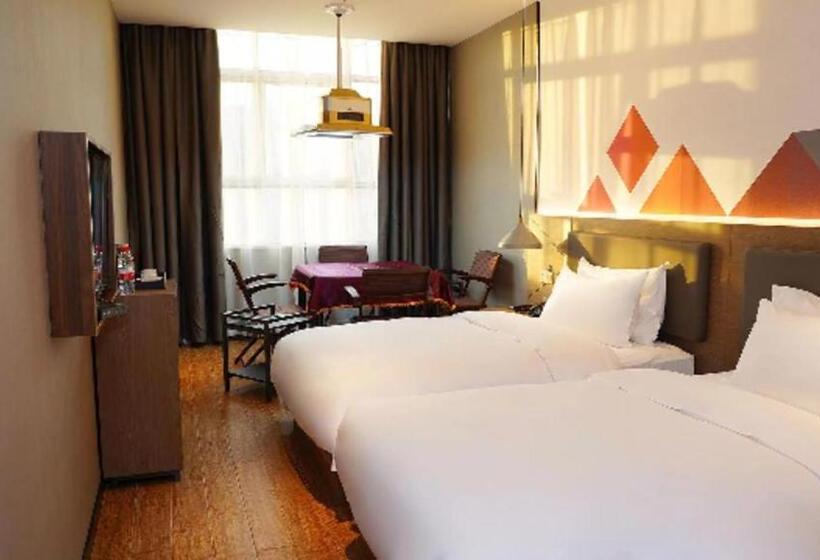 Borrman Hotel Zhonghsan Guzheng Huayi Plaza Light Rail Station