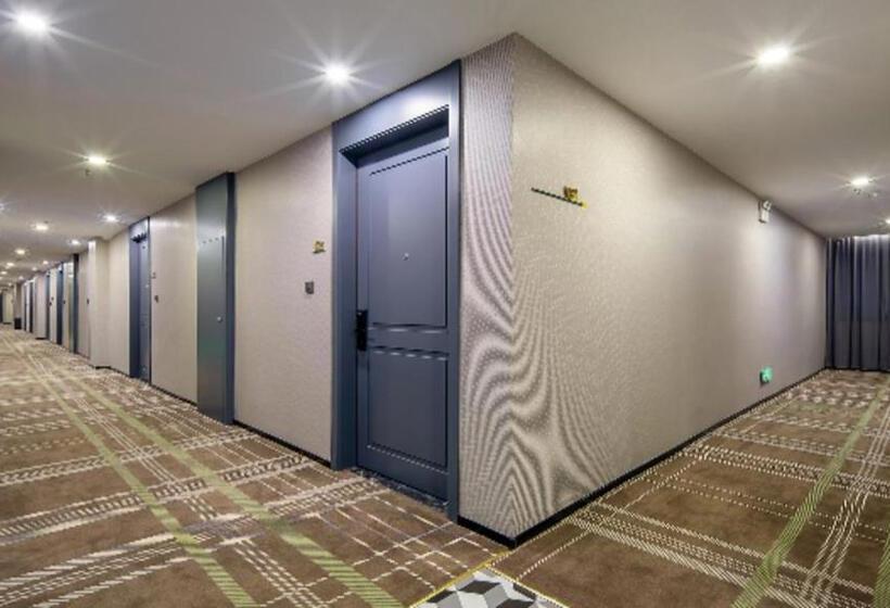 City Comfort Premier Hotel Zhaoqing East Station New District Sports Center Yanyang Lake