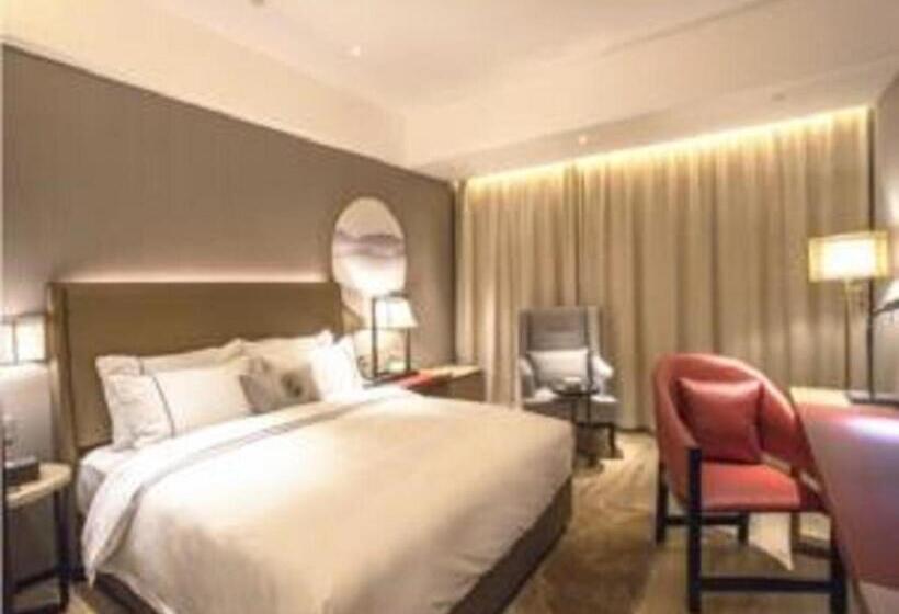 E Cheng Hotel Liuzhou Sanjiang Fengyu Bridge