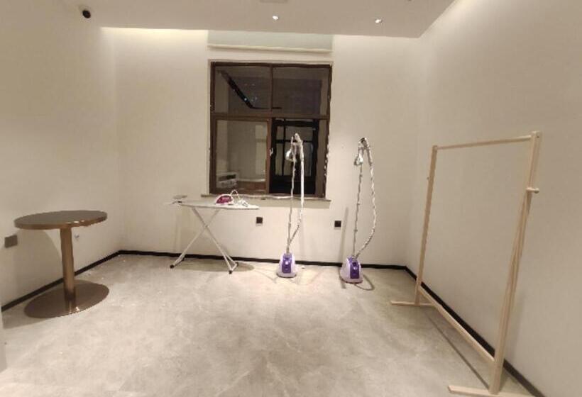 Echarm Hotel Fengcheng Fengshui Lake