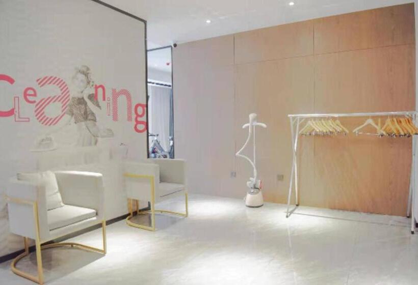 Echarm Hotel Qianjiang Crayfish Vocational College