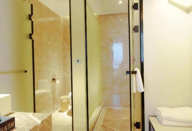 Echarm Hotel Qianjiang Crayfish Vocational College