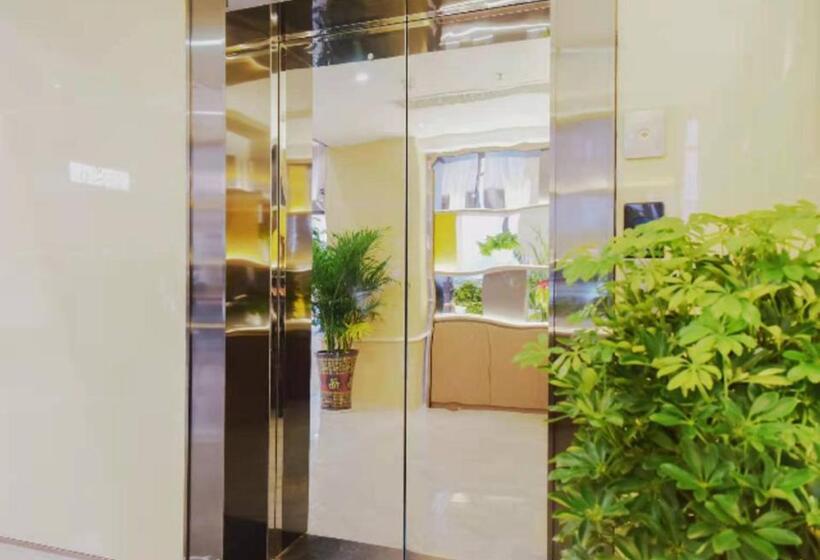 Echarm Hotel Qianjiang Crayfish Vocational College