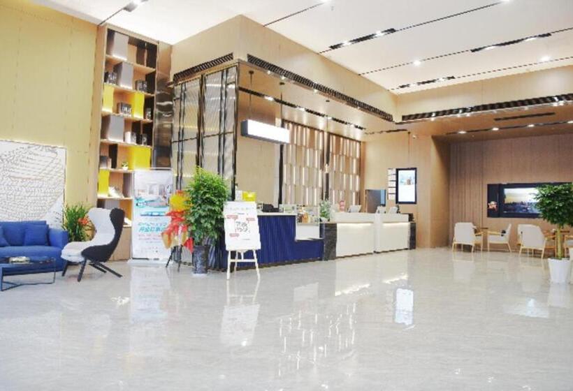 Echarm Hotel Qianjiang Crayfish Vocational College