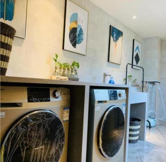 Echarm Hotel Qujing High Speed Railway Station 1st Wuguan Center