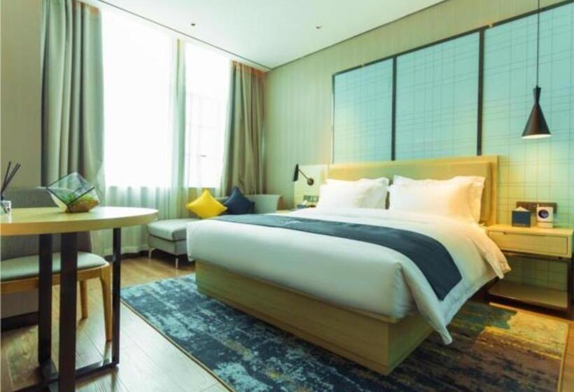 Echarm Hotel Qujing High Speed Railway Station 1st Wuguan Center