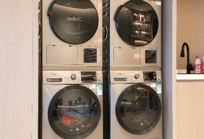 Echeng Hotel Chongyang County Government Xiangshan No.1