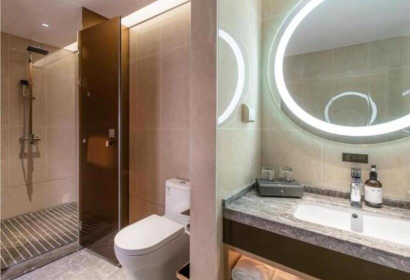 Echeng Hotel Nanning Huqiu Metro Station