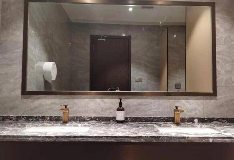 Echeng Hotel Shiyan Fangxian Xiguan Old Street