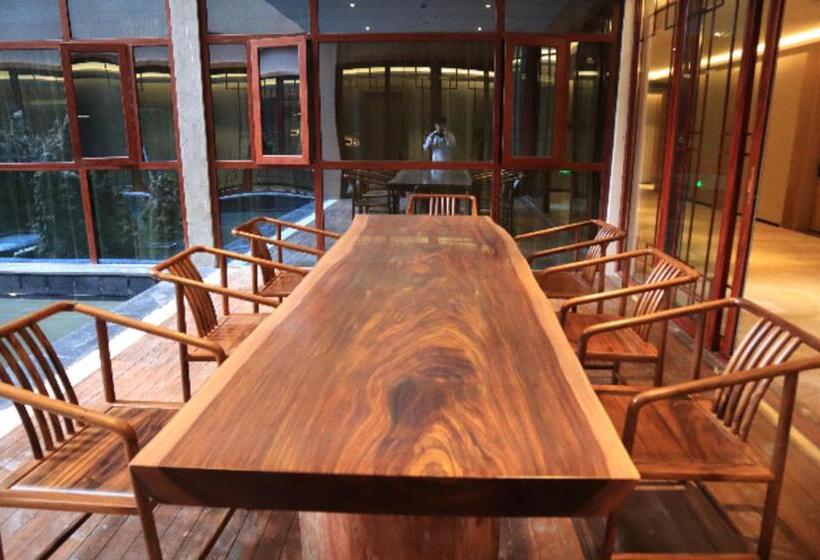 Echeng Hotel Shiyan Fangxian Xiguan Old Street