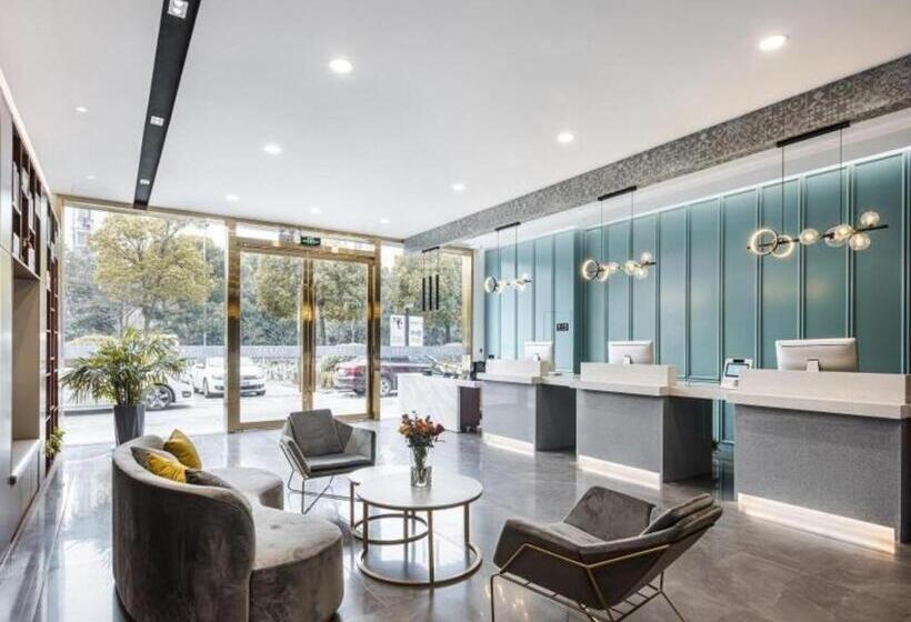 Gem Hotel Changzhou Xuejia Aoyuan North High Speed Railway Station